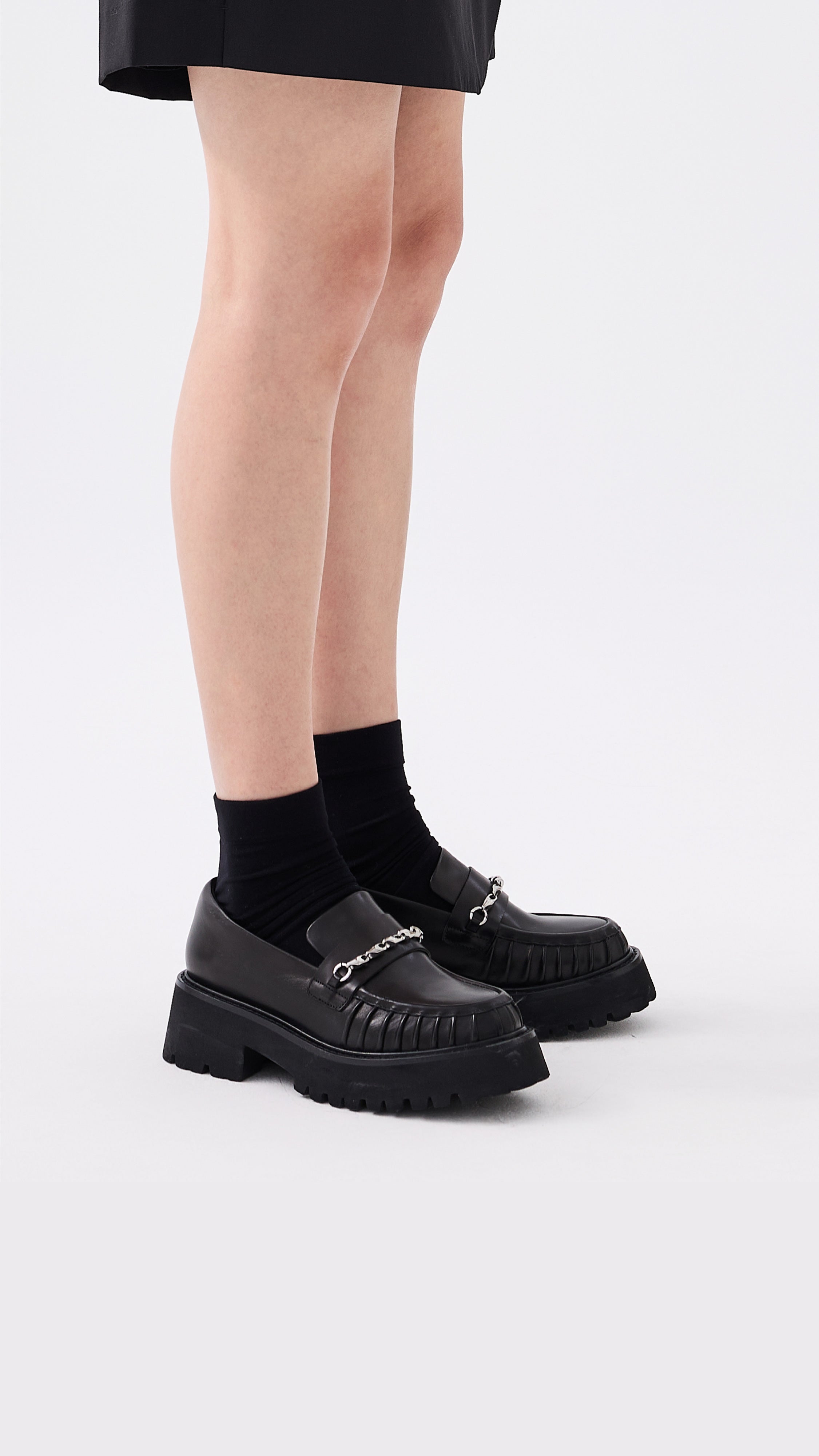 Chunky Loafers With Chain - Image 2